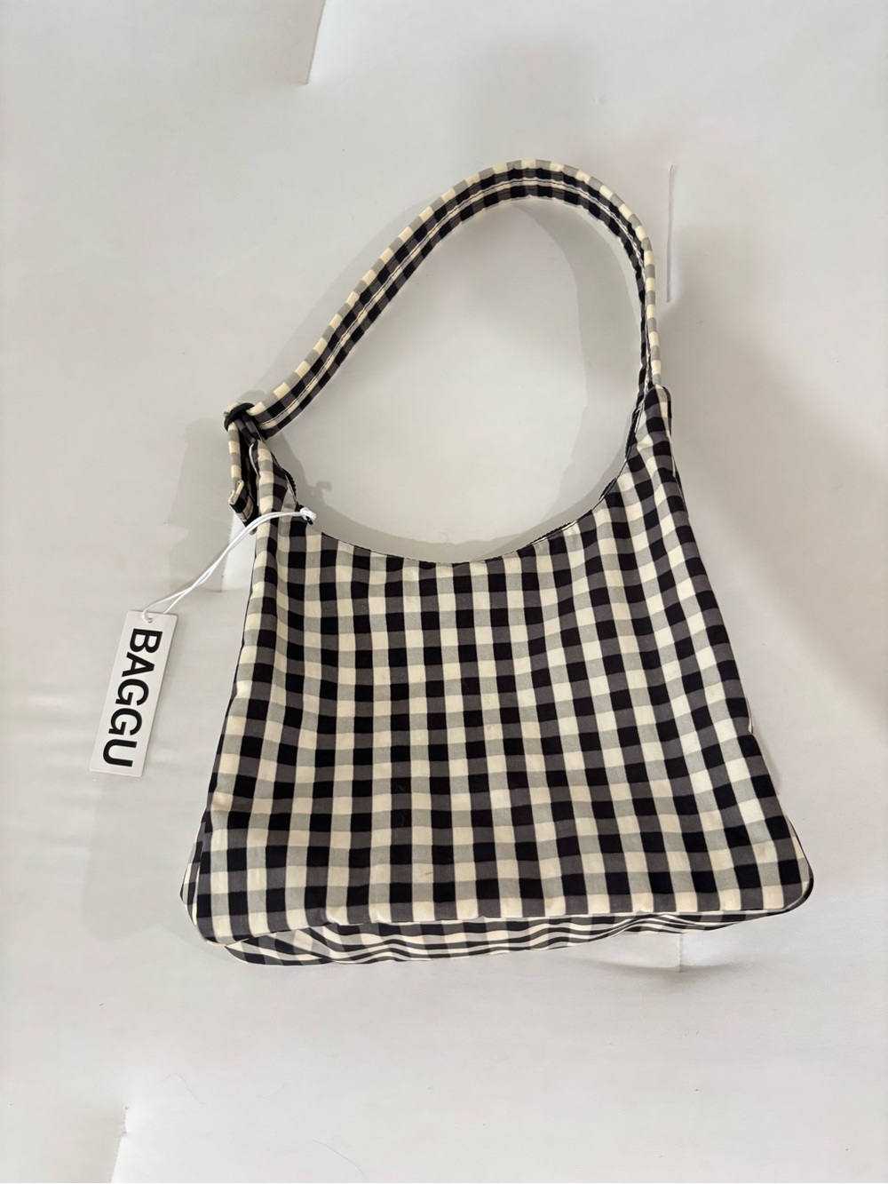 BAGGU Black & Cream Gingham Shoulder Bag